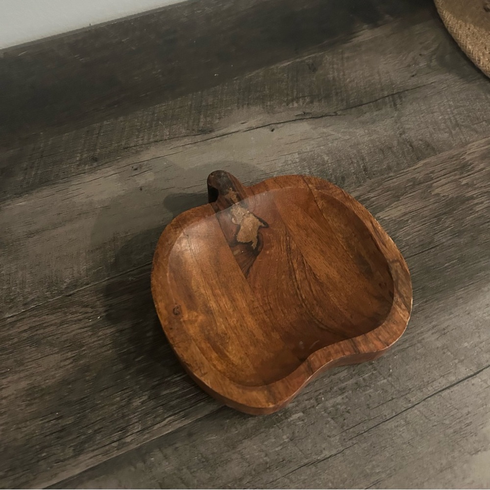 Hobby Lobby Mini Pumpkin Dough Bowl Wood Carved Fall Table Decor 6” NEW - Picture 3 of 3